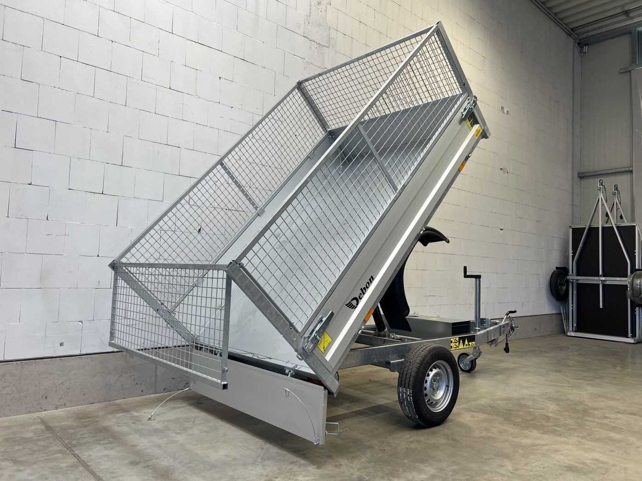 CHEVAL LIBERTE DEBON PW0E Lux 1500 Gitter Rückwärtskipper - Kippiauto perävaunu: kuva CHEVAL LIBERTE DEBON PW0E Lux 1500 Gitter Rückwärtskipper - Kippiauto perävaunu CHEVAL LIBERTE DEBON PW0E Lux 1500 Gitter Rückwärtskipper - Kippiauto perävaunu: kuva CHEVAL LIBERTE DEBON PW0E Lux 1500 Gitter Rückwärtskipper - Kippiauto perävaunu