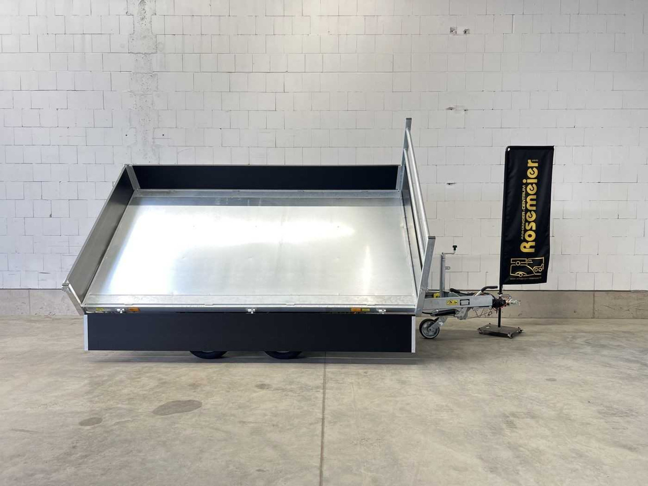 CHEVAL LIBERTE PW3.3E Black Dreiseitenkipper - Kippiauto perävaunu: kuva CHEVAL LIBERTE PW3.3E Black Dreiseitenkipper - Kippiauto perävaunu CHEVAL LIBERTE PW3.3E Black Dreiseitenkipper - Kippiauto perävaunu: kuva CHEVAL LIBERTE PW3.3E Black Dreiseitenkipper - Kippiauto perävaunu