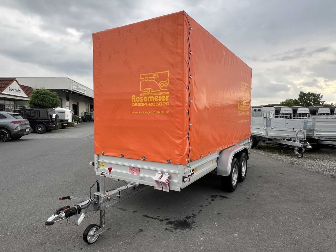 KOCH 150.400.26 Plane Kastenanhänger gebremst - Pressukapelliperävaunu: kuva KOCH 150.400.26 Plane Kastenanhänger gebremst - Pressukapelliperävaunu KOCH 150.400.26 Plane Kastenanhänger gebremst - Pressukapelliperävaunu: kuva KOCH 150.400.26 Plane Kastenanhänger gebremst - Pressukapelliperävaunu