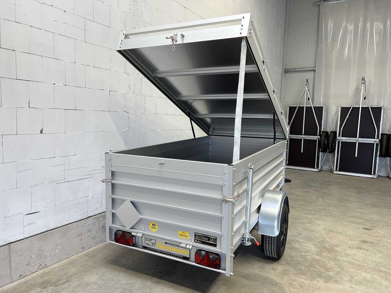 KOCH 4.13 Edition 35 2 BWEH 1300Deckelanhänger - Peräkärry: kuva KOCH 4.13 Edition 35 2 BWEH 1300Deckelanhänger - Peräkärry KOCH 4.13 Edition 35 2 BWEH 1300Deckelanhänger - Peräkärry: kuva KOCH 4.13 Edition 35 2 BWEH 1300Deckelanhänger - Peräkärry