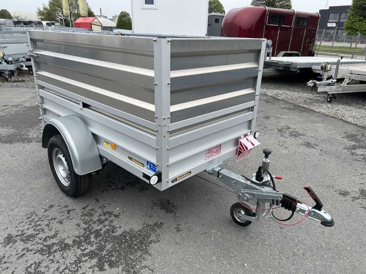 KOCH B1000 BWA Kastenanhänger gebremst - Peräkärry: kuva KOCH B1000 BWA Kastenanhänger gebremst - Peräkärry KOCH B1000 BWA Kastenanhänger gebremst - Peräkärry: kuva KOCH B1000 BWA Kastenanhänger gebremst - Peräkärry
