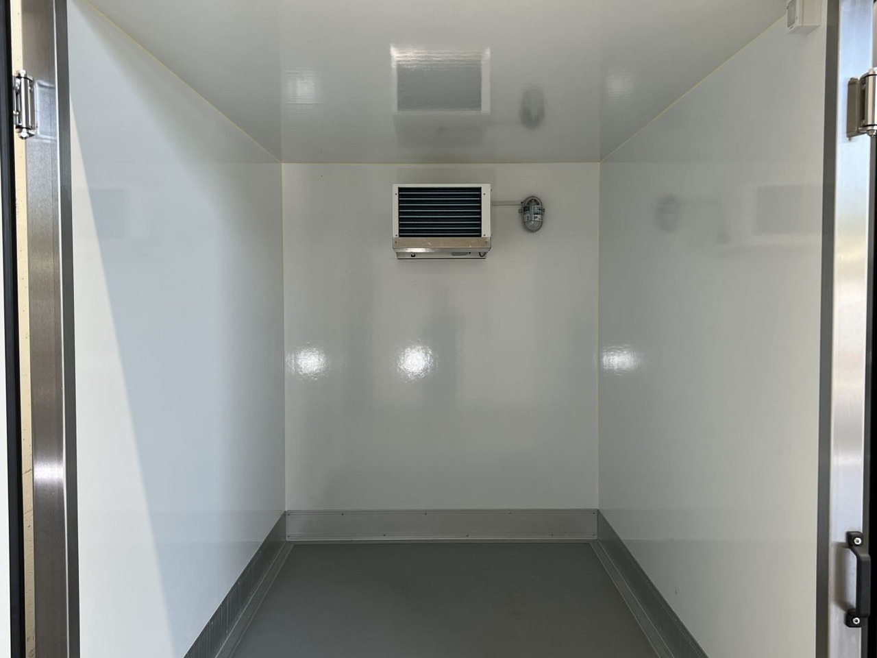 ROSEMEIER ER Cool 2.5 Kühlanhänger - Refrigeraattori perävaunu: kuva ROSEMEIER ER Cool 2.5 Kühlanhänger - Refrigeraattori perävaunu ROSEMEIER ER Cool 2.5 Kühlanhänger - Refrigeraattori perävaunu: kuva ROSEMEIER ER Cool 2.5 Kühlanhänger - Refrigeraattori perävaunu