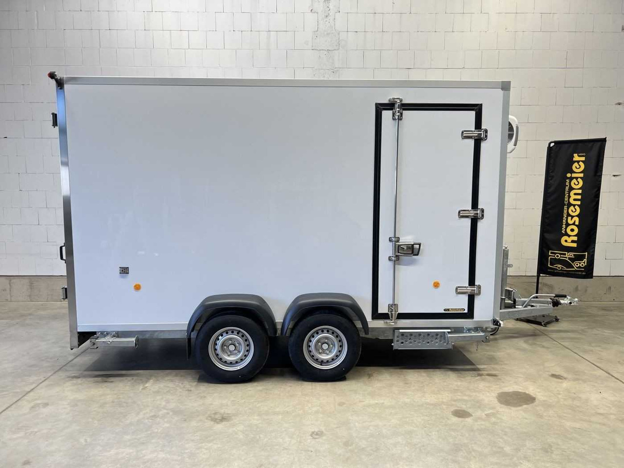 ROSEMEIER ER Cool 3.7 Seitentür Tiefkühlanhänger - Refrigeraattori perävaunu: kuva ROSEMEIER ER Cool 3.7 Seitentür Tiefkühlanhänger - Refrigeraattori perävaunu ROSEMEIER ER Cool 3.7 Seitentür Tiefkühlanhänger - Refrigeraattori perävaunu: kuva ROSEMEIER ER Cool 3.7 Seitentür Tiefkühlanhänger - Refrigeraattori perävaunu