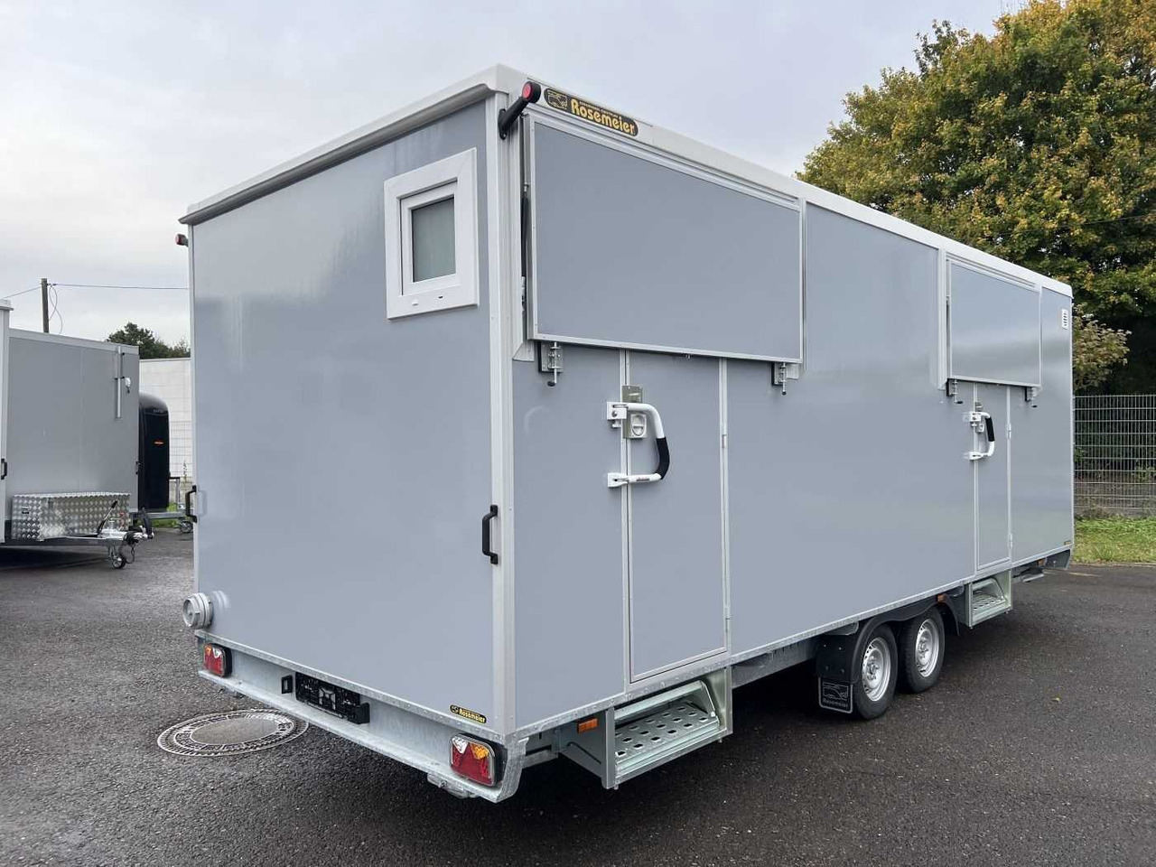 ROSEMEIER EW TA-NO 4 Damen, 1 Herren + 4 Urinal Toilettenanhänger - Refrigeraattori perävaunu: kuva ROSEMEIER EW TA-NO 4 Damen, 1 Herren + 4 Urinal Toilettenanhänger - Refrigeraattori perävaunu ROSEMEIER EW TA-NO 4 Damen, 1 Herren + 4 Urinal Toilettenanhänger - Refrigeraattori perävaunu: kuva ROSEMEIER EW TA-NO 4 Damen, 1 Herren + 4 Urinal Toilettenanhänger - Refrigeraattori perävaunu