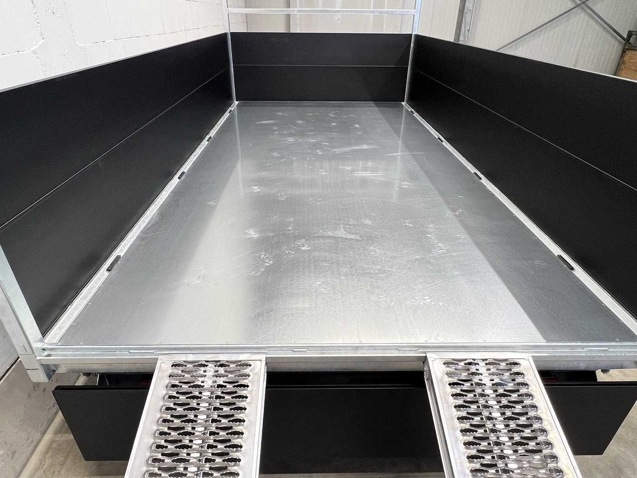 SARIS K3 356 184 3500 2 E Bl ED Spez Dreiseitenkipper - Kippiauto perävaunu: kuva SARIS K3 356 184 3500 2 E Bl ED Spez Dreiseitenkipper - Kippiauto perävaunu SARIS K3 356 184 3500 2 E Bl ED Spez Dreiseitenkipper - Kippiauto perävaunu: kuva SARIS K3 356 184 3500 2 E Bl ED Spez Dreiseitenkipper - Kippiauto perävaunu