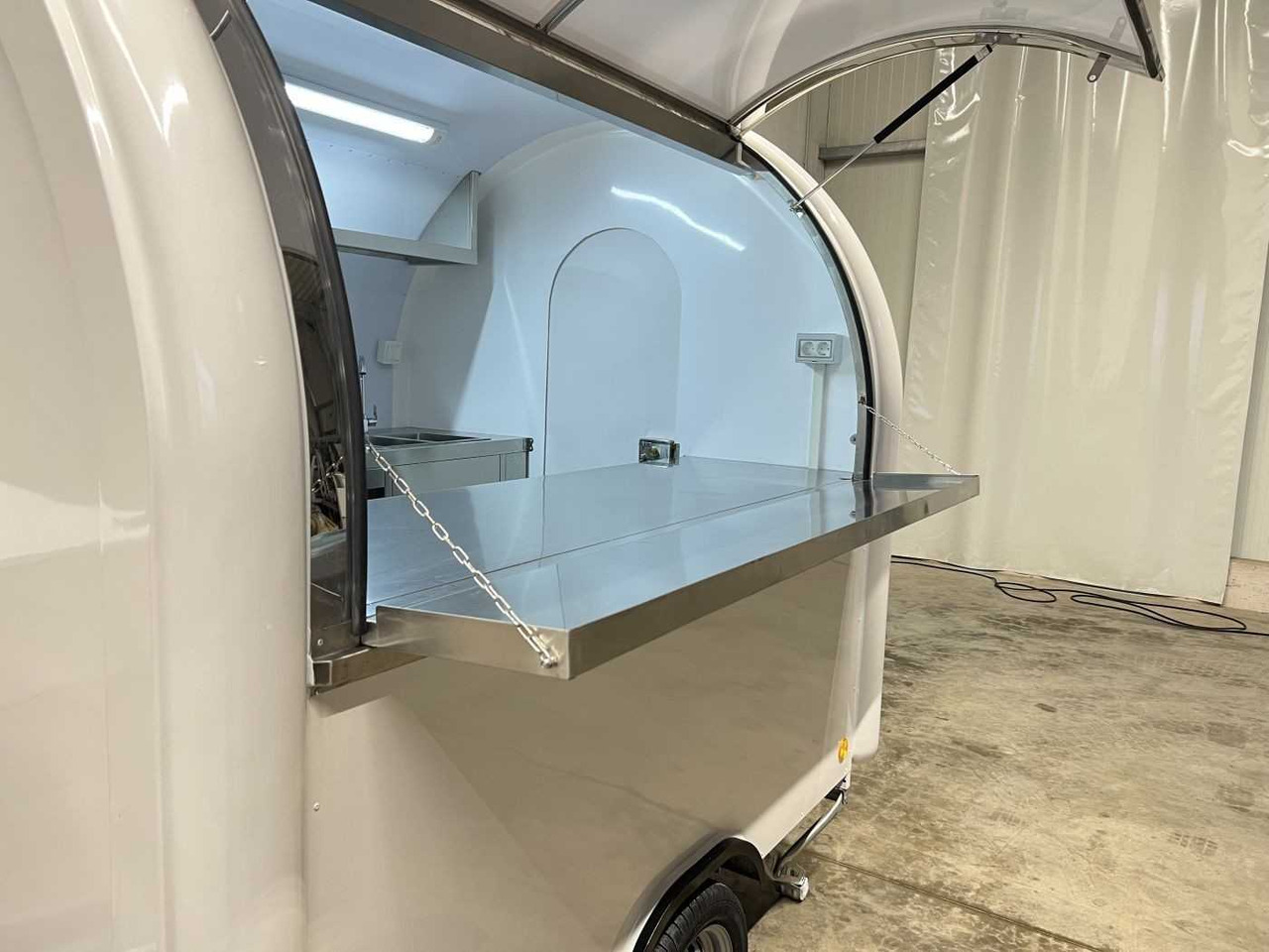 TPV Foodtrailer Verkaufsanhänger - Myyntivaunu: kuva TPV Foodtrailer Verkaufsanhänger - Myyntivaunu TPV Foodtrailer Verkaufsanhänger - Myyntivaunu: kuva TPV Foodtrailer Verkaufsanhänger - Myyntivaunu