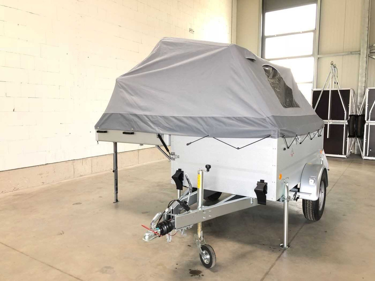 TPV KT-EB3 Street Camper Campinganhänger - Asuntovaunu: kuva TPV KT-EB3 Street Camper Campinganhänger - Asuntovaunu TPV KT-EB3 Street Camper Campinganhänger - Asuntovaunu: kuva TPV KT-EB3 Street Camper Campinganhänger - Asuntovaunu