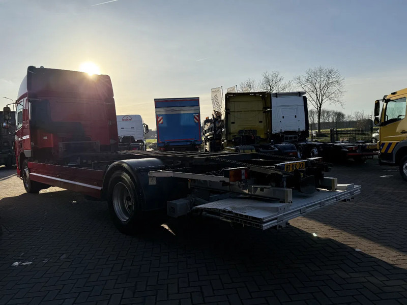 DAF CF 75 CF75-250 4X2 SPACECAB/RENOVA/STEEL/AIR/AIRCO/HOLLAND TRUCK - Konttialus/ Vaihtokuormatilat kuorma-auto: kuva DAF CF 75 CF75-250 4X2 SPACECAB/RENOVA/STEEL/AIR/AIRCO/HOLLAND TRUCK - Konttialus/ Vaihtokuormatilat kuorma-auto DAF CF 75 CF75-250 4X2 SPACECAB/RENOVA/STEEL/AIR/AIRCO/HOLLAND TRUCK - Konttialus/ Vaihtokuormatilat kuorma-auto: kuva DAF CF 75 CF75-250 4X2 SPACECAB/RENOVA/STEEL/AIR/AIRCO/HOLLAND TRUCK - Konttialus/ Vaihtokuormatilat kuorma-auto