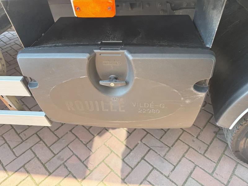 DAF LF 55.250 LF55-250 Box with lift / Manual gearbox Euro5 - Umpikori kuorma-auto: kuva DAF LF 55.250 LF55-250 Box with lift / Manual gearbox Euro5 - Umpikori kuorma-auto DAF LF 55.250 LF55-250 Box with lift / Manual gearbox Euro5 - Umpikori kuorma-auto: kuva DAF LF 55.250 LF55-250 Box with lift / Manual gearbox Euro5 - Umpikori kuorma-auto