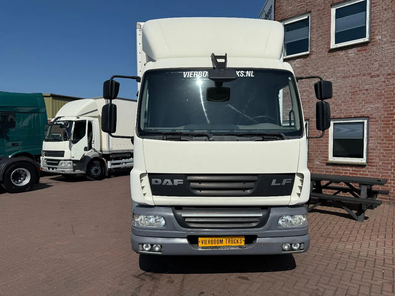 DAF LF 55.250 LF55-250 Box with lift / Manual gearbox Euro5 - Umpikori kuorma-auto: kuva DAF LF 55.250 LF55-250 Box with lift / Manual gearbox Euro5 - Umpikori kuorma-auto DAF LF 55.250 LF55-250 Box with lift / Manual gearbox Euro5 - Umpikori kuorma-auto: kuva DAF LF 55.250 LF55-250 Box with lift / Manual gearbox Euro5 - Umpikori kuorma-auto