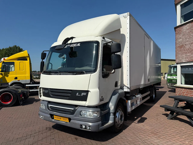 DAF LF 55.250 LF55-250 Box with lift / Manual gearbox Euro5 - Umpikori kuorma-auto: kuva DAF LF 55.250 LF55-250 Box with lift / Manual gearbox Euro5 - Umpikori kuorma-auto DAF LF 55.250 LF55-250 Box with lift / Manual gearbox Euro5 - Umpikori kuorma-auto: kuva DAF LF 55.250 LF55-250 Box with lift / Manual gearbox Euro5 - Umpikori kuorma-auto
