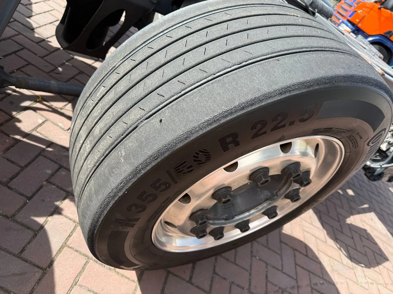 Kuorma-auto alusta DAF XF 480 XF480 6X2 SSC CHASSIS EURO6 HOLLAND TRUCK TUV 4-2026 Smart Tacho: kuva Kuorma-auto alusta DAF XF 480 XF480 6X2 SSC CHASSIS EURO6 HOLLAND TRUCK TUV 4-2026 Smart Tacho Kuorma-auto alusta DAF XF 480 XF480 6X2 SSC CHASSIS EURO6 HOLLAND TRUCK TUV 4-2026 Smart Tacho: kuva Kuorma-auto alusta DAF XF 480 XF480 6X2 SSC CHASSIS EURO6 HOLLAND TRUCK TUV 4-2026 Smart Tacho