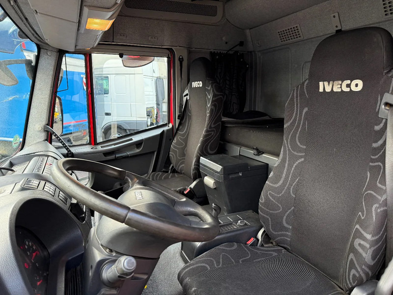 Iveco EuroCargo 120 E25 4X2 BAKWAGEN MET SCHUIFZEILEN EURO6 - Pressukapelli kuorma-auto: kuva Iveco EuroCargo 120 E25 4X2 BAKWAGEN MET SCHUIFZEILEN EURO6 - Pressukapelli kuorma-auto Iveco EuroCargo 120 E25 4X2 BAKWAGEN MET SCHUIFZEILEN EURO6 - Pressukapelli kuorma-auto: kuva Iveco EuroCargo 120 E25 4X2 BAKWAGEN MET SCHUIFZEILEN EURO6 - Pressukapelli kuorma-auto
