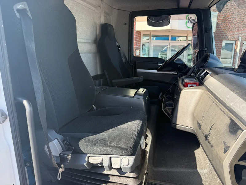 MAN TGL TGL 7.150 4X2 BL Koffer /Klima/ACC/MAN Service Euro6 / - Umpikori kuorma-auto: kuva MAN TGL TGL 7.150 4X2 BL Koffer /Klima/ACC/MAN Service Euro6 / - Umpikori kuorma-auto MAN TGL TGL 7.150 4X2 BL Koffer /Klima/ACC/MAN Service Euro6 / - Umpikori kuorma-auto: kuva MAN TGL TGL 7.150 4X2 BL Koffer /Klima/ACC/MAN Service Euro6 / - Umpikori kuorma-auto
