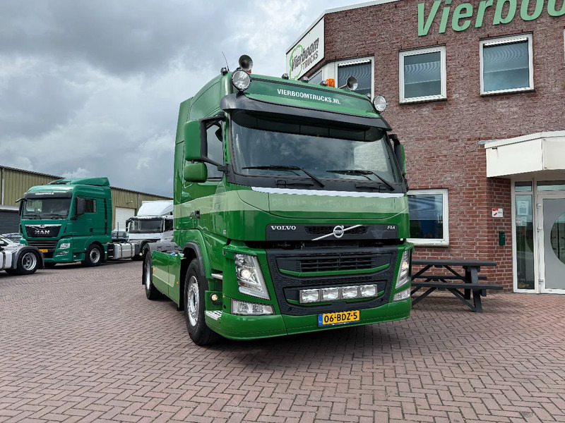 Volvo FM FM370 4X2 Globetrotter / Welgro compressor / Dynimac steering / Holland Truck - Vetopöytäauto: kuva Volvo FM FM370 4X2 Globetrotter / Welgro compressor / Dynimac steering / Holland Truck - Vetopöytäauto Volvo FM FM370 4X2 Globetrotter / Welgro compressor / Dynimac steering / Holland Truck - Vetopöytäauto: kuva Volvo FM FM370 4X2 Globetrotter / Welgro compressor / Dynimac steering / Holland Truck - Vetopöytäauto