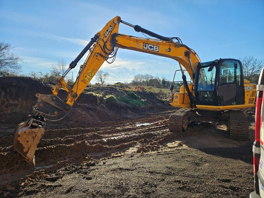 JCB JS 145 LC - Telakaivukone: kuva JCB JS 145 LC - Telakaivukone JCB JS 145 LC - Telakaivukone: kuva JCB JS 145 LC - Telakaivukone