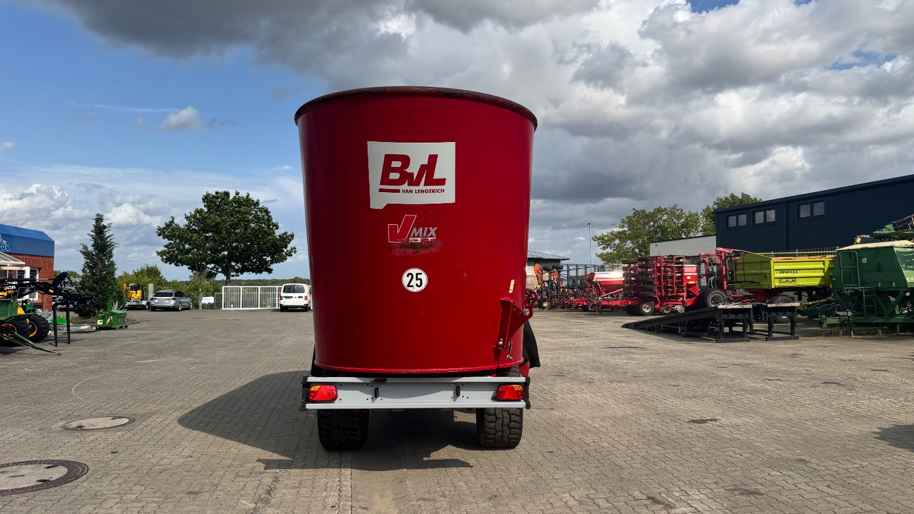 BVL V-Mix 17-2S # top Zustand # - Seosrehuvaunu: kuva BVL V-Mix 17-2S # top Zustand # - Seosrehuvaunu BVL V-Mix 17-2S # top Zustand # - Seosrehuvaunu: kuva BVL V-Mix 17-2S # top Zustand # - Seosrehuvaunu