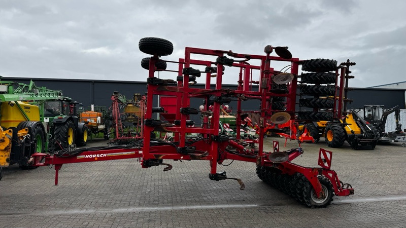 Horsch Tiger 6 LT in top Zustand - Kultivaattori: kuva Horsch Tiger 6 LT in top Zustand - Kultivaattori Horsch Tiger 6 LT in top Zustand - Kultivaattori: kuva Horsch Tiger 6 LT in top Zustand - Kultivaattori