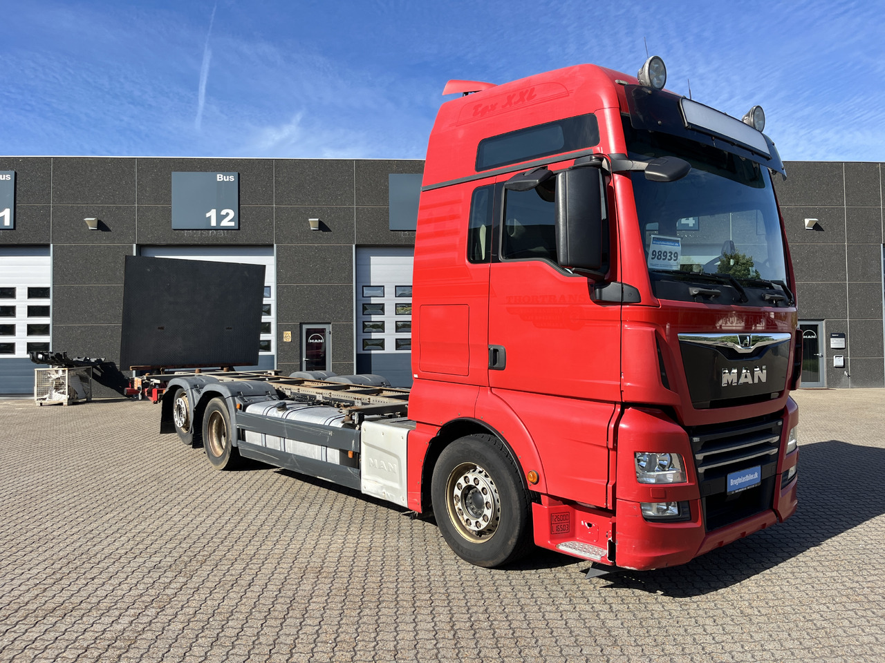 MAN TGX 26.500 6x2 - Konttialus/ Vaihtokuormatilat kuorma-auto: kuva MAN TGX 26.500 6x2 - Konttialus/ Vaihtokuormatilat kuorma-auto MAN TGX 26.500 6x2 - Konttialus/ Vaihtokuormatilat kuorma-auto: kuva MAN TGX 26.500 6x2 - Konttialus/ Vaihtokuormatilat kuorma-auto