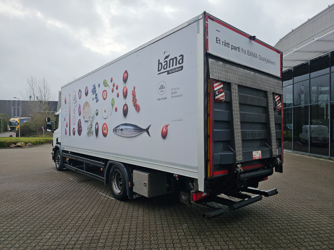 Scania P280 - Refrigeraattori kuorma-auto: kuva Scania P280 - Refrigeraattori kuorma-auto Scania P280 - Refrigeraattori kuorma-auto: kuva Scania P280 - Refrigeraattori kuorma-auto