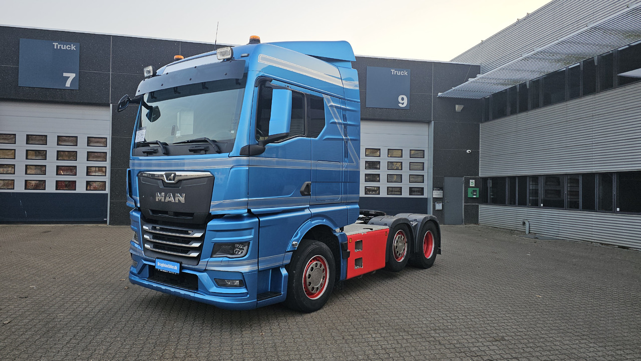 MAN TGX 26.510 - Vetopöytäauto: kuva MAN TGX 26.510 - Vetopöytäauto MAN TGX 26.510 - Vetopöytäauto: kuva MAN TGX 26.510 - Vetopöytäauto