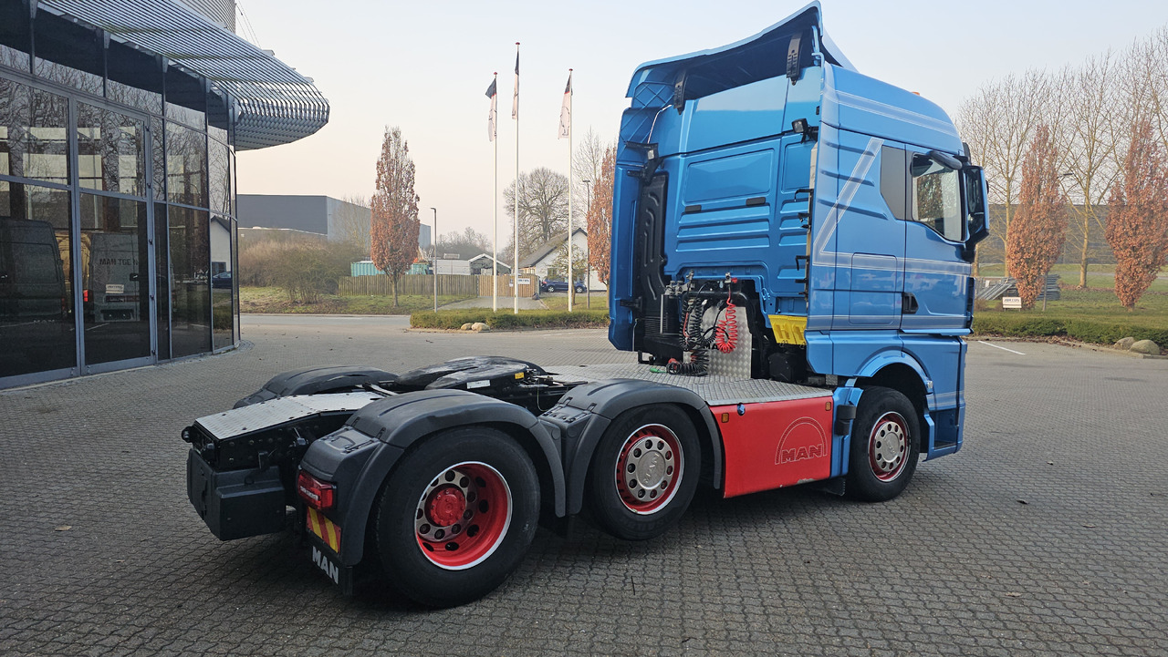 MAN TGX 26.510 - Vetopöytäauto: kuva MAN TGX 26.510 - Vetopöytäauto MAN TGX 26.510 - Vetopöytäauto: kuva MAN TGX 26.510 - Vetopöytäauto
