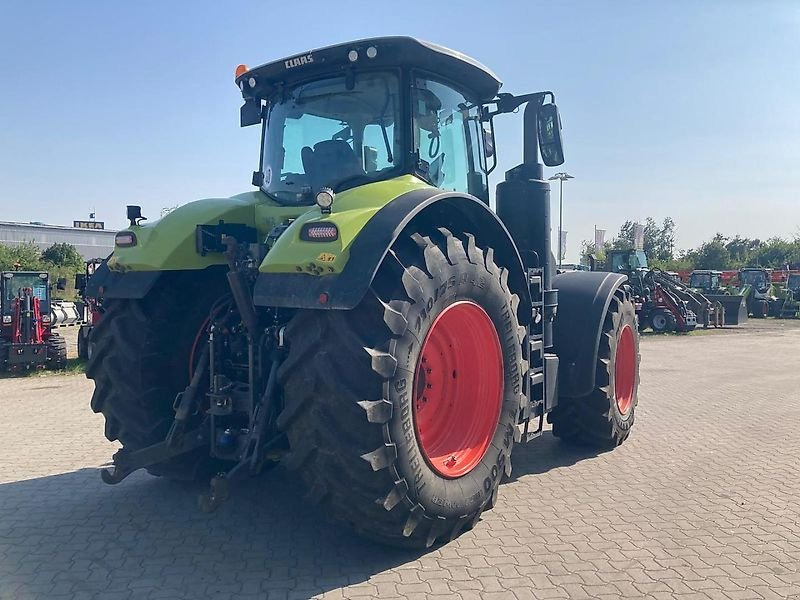 CLAAS Axion 930 - Traktori: kuva CLAAS Axion 930 - Traktori CLAAS Axion 930 - Traktori: kuva CLAAS Axion 930 - Traktori