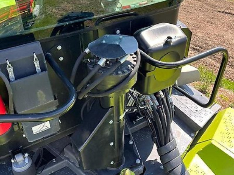 CLAAS Xerion 4200 Trac VC - Traktori: kuva CLAAS Xerion 4200 Trac VC - Traktori CLAAS Xerion 4200 Trac VC - Traktori: kuva CLAAS Xerion 4200 Trac VC - Traktori