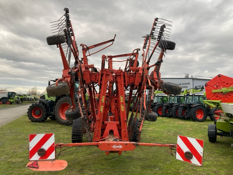Kuhn GA 15021 - Pöyhin: kuva Kuhn GA 15021 - Pöyhin Kuhn GA 15021 - Pöyhin: kuva Kuhn GA 15021 - Pöyhin