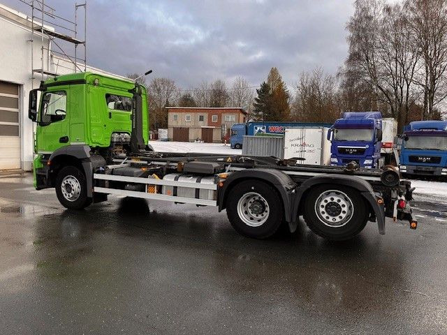 Mercedes-Benz Arocs 2643 Mit Meiller Abrollkipper Top - Koukkulava kuorma-auto: kuva Mercedes-Benz Arocs 2643 Mit Meiller Abrollkipper Top - Koukkulava kuorma-auto Mercedes-Benz Arocs 2643 Mit Meiller Abrollkipper Top - Koukkulava kuorma-auto: kuva Mercedes-Benz Arocs 2643 Mit Meiller Abrollkipper Top - Koukkulava kuorma-auto