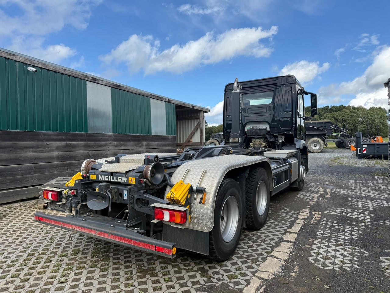 Mercedes-Benz Arocs 5 2648 Meiller Hakenlift 21-60 neuwertig - Koukkulava kuorma-auto: kuva Mercedes-Benz Arocs 5 2648 Meiller Hakenlift 21-60 neuwertig - Koukkulava kuorma-auto Mercedes-Benz Arocs 5 2648 Meiller Hakenlift 21-60 neuwertig - Koukkulava kuorma-auto: kuva Mercedes-Benz Arocs 5 2648 Meiller Hakenlift 21-60 neuwertig - Koukkulava kuorma-auto