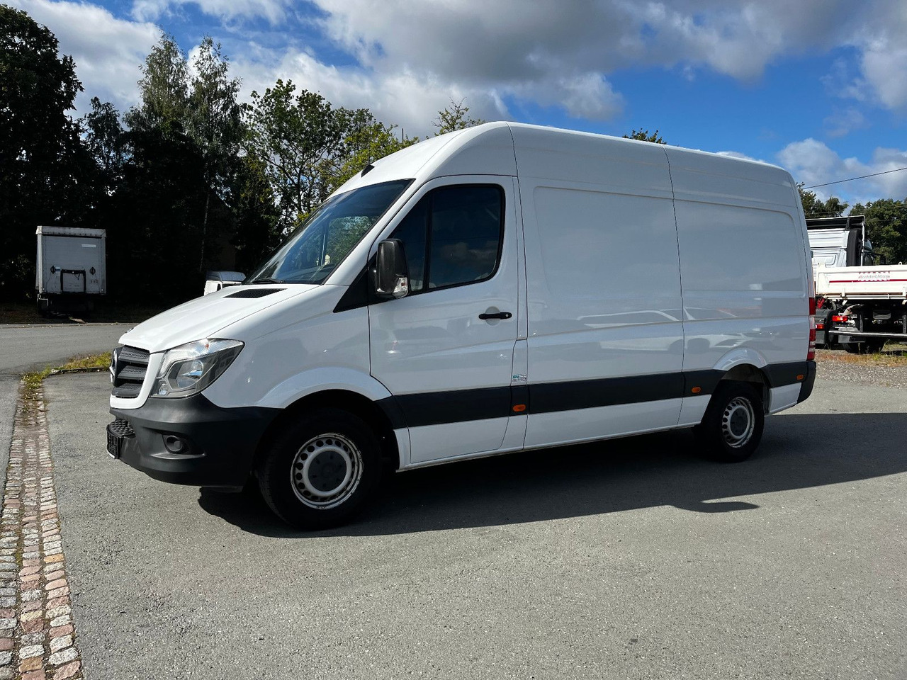 Mercedes-Benz Sprinter II Kasten 316 CDI - Pakettiauto: kuva Mercedes-Benz Sprinter II Kasten 316 CDI - Pakettiauto Mercedes-Benz Sprinter II Kasten 316 CDI - Pakettiauto: kuva Mercedes-Benz Sprinter II Kasten 316 CDI - Pakettiauto