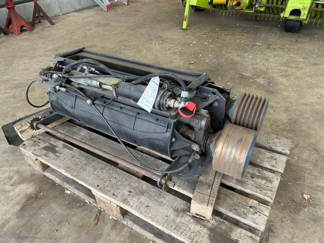 CLAAS Jaguar 890 mit Kemper 360 und PU - Sadonkorjuukone: kuva CLAAS Jaguar 890 mit Kemper 360 und PU - Sadonkorjuukone CLAAS Jaguar 890 mit Kemper 360 und PU - Sadonkorjuukone: kuva CLAAS Jaguar 890 mit Kemper 360 und PU - Sadonkorjuukone