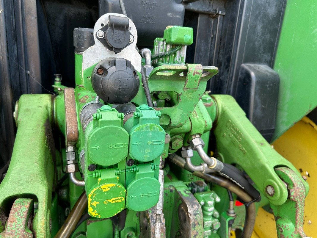 John Deere 6110 - Traktori: kuva John Deere 6110 - Traktori John Deere 6110 - Traktori: kuva John Deere 6110 - Traktori
