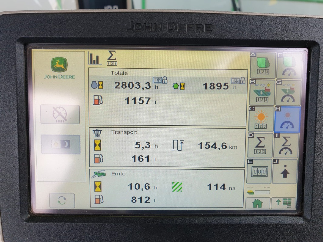 John Deere 8600I - Sadonkorjuukone: kuva John Deere 8600I - Sadonkorjuukone John Deere 8600I - Sadonkorjuukone: kuva John Deere 8600I - Sadonkorjuukone