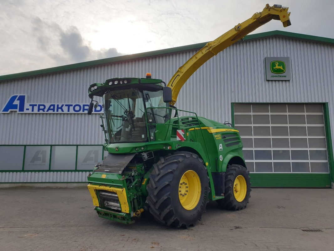 John Deere 8600I - Sadonkorjuukone: kuva John Deere 8600I - Sadonkorjuukone John Deere 8600I - Sadonkorjuukone: kuva John Deere 8600I - Sadonkorjuukone
