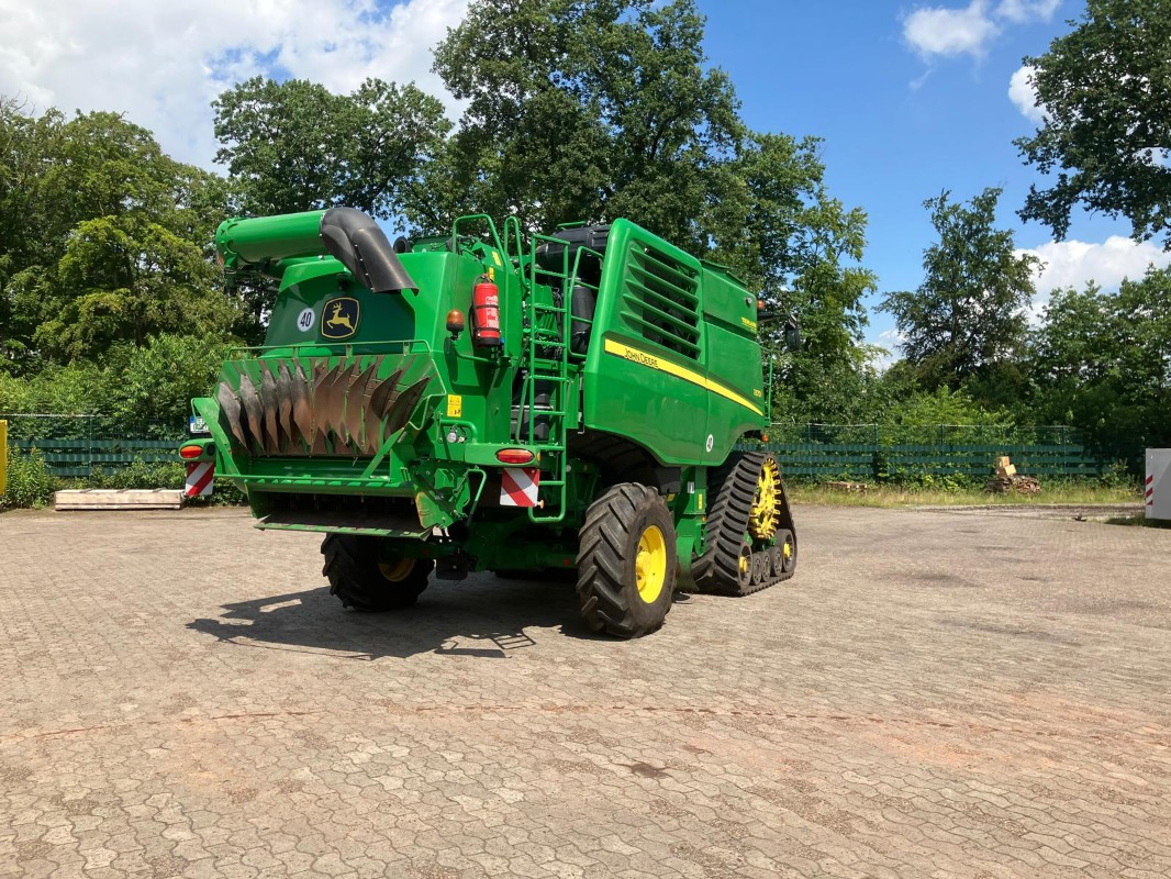 Leasing John Deere T670 John Deere T670: kuva Leasing John Deere T670 John Deere T670