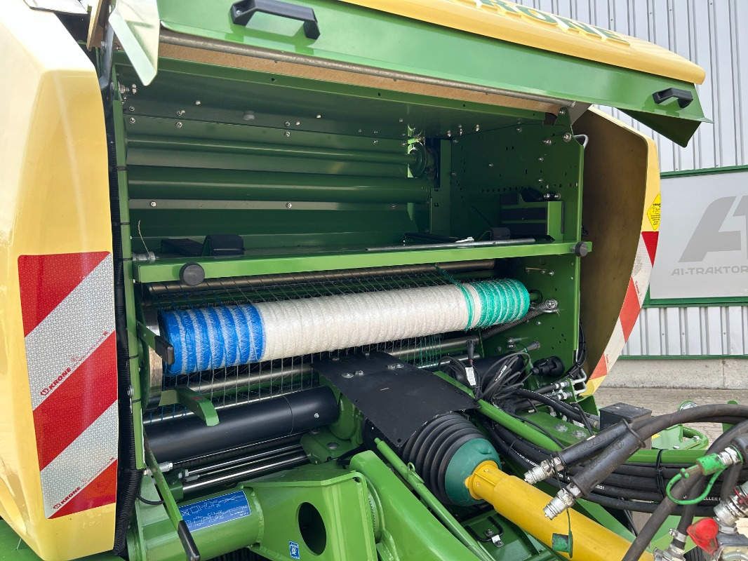 Krone Comprima CV 150 XC PLUS - Heinäkone: kuva Krone Comprima CV 150 XC PLUS - Heinäkone Krone Comprima CV 150 XC PLUS - Heinäkone: kuva Krone Comprima CV 150 XC PLUS - Heinäkone