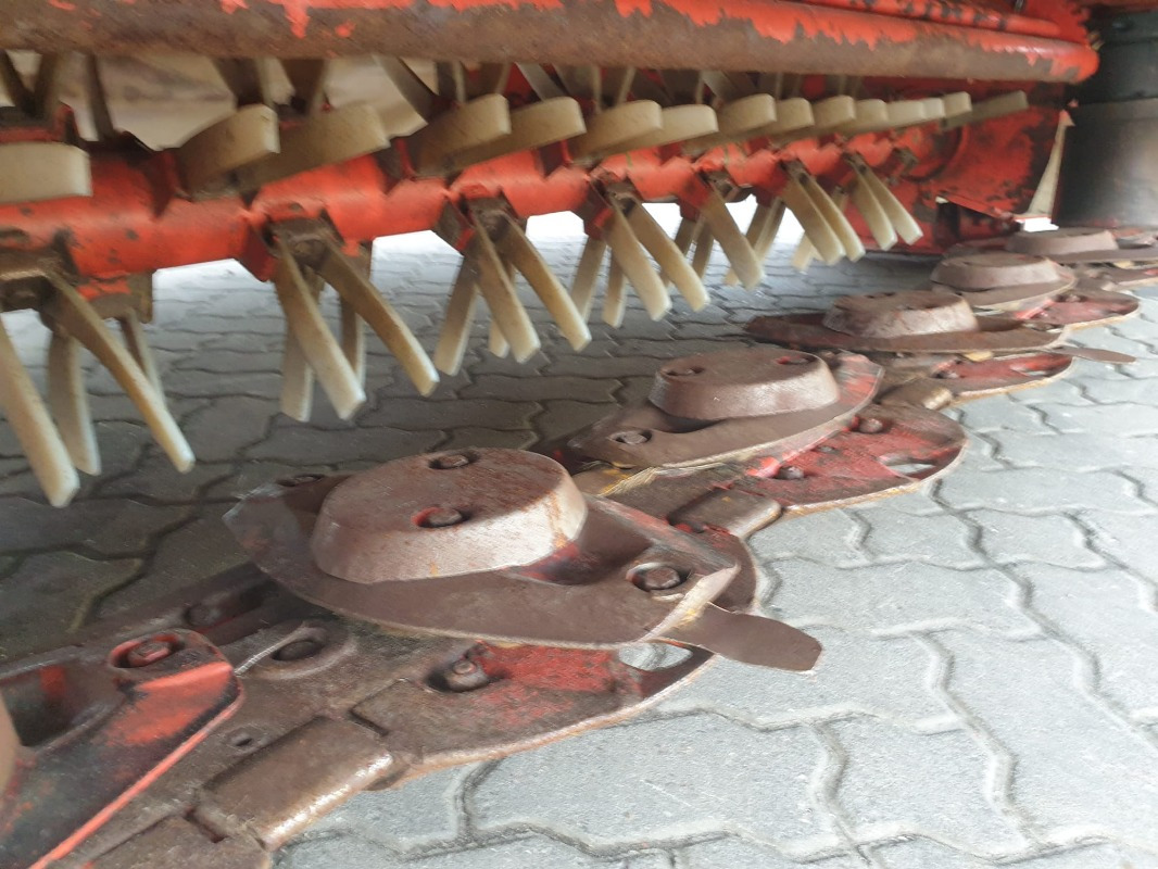 Kuhn FC 283 G-II FF LIFTCONTROL - Niittokone: kuva Kuhn FC 283 G-II FF LIFTCONTROL - Niittokone Kuhn FC 283 G-II FF LIFTCONTROL - Niittokone: kuva Kuhn FC 283 G-II FF LIFTCONTROL - Niittokone