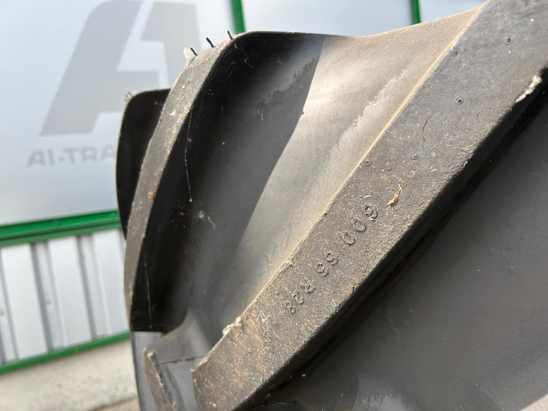 Michelin 600/65R28 - 2 Stück - Renkaat ja vanteet - Maatalouskoneet: kuva Michelin 600/65R28 - 2 Stück - Renkaat ja vanteet - Maatalouskoneet Michelin 600/65R28 - 2 Stück - Renkaat ja vanteet - Maatalouskoneet: kuva Michelin 600/65R28 - 2 Stück - Renkaat ja vanteet - Maatalouskoneet