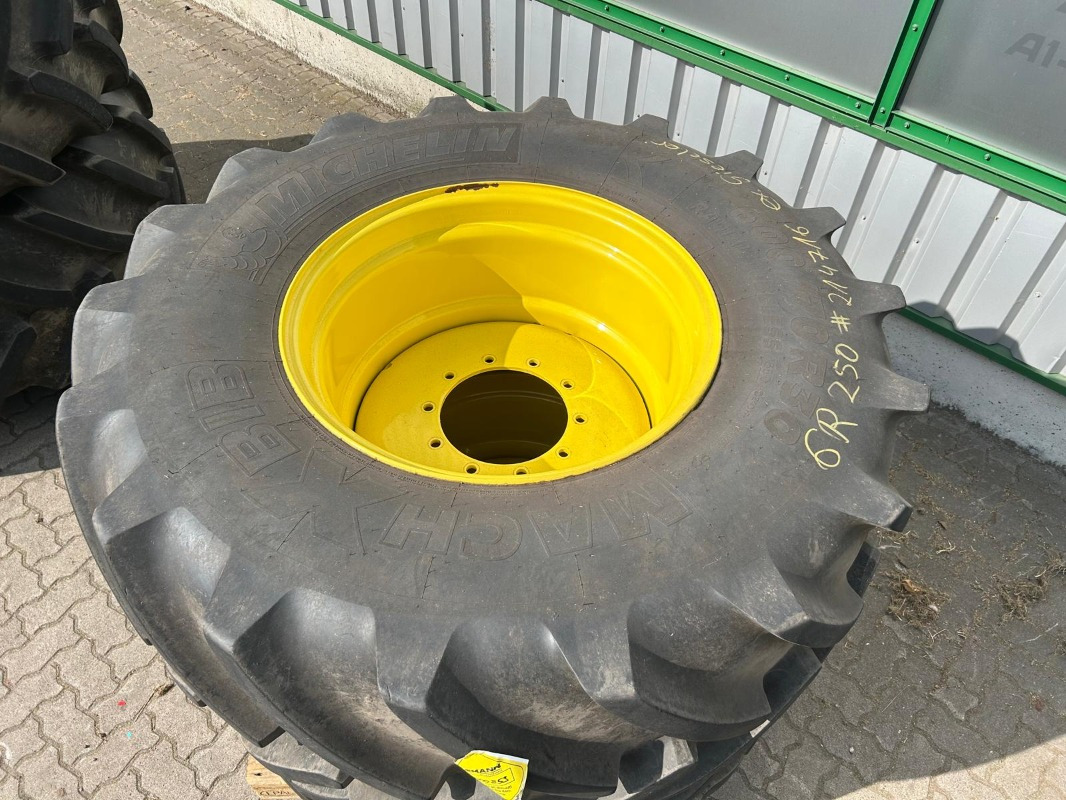 Michelin Kompletträder 710/70R42 600/70R30 - Rengas - Maatalouskoneet: kuva Michelin Kompletträder 710/70R42 600/70R30 - Rengas - Maatalouskoneet Michelin Kompletträder 710/70R42 600/70R30 - Rengas - Maatalouskoneet: kuva Michelin Kompletträder 710/70R42 600/70R30 - Rengas - Maatalouskoneet