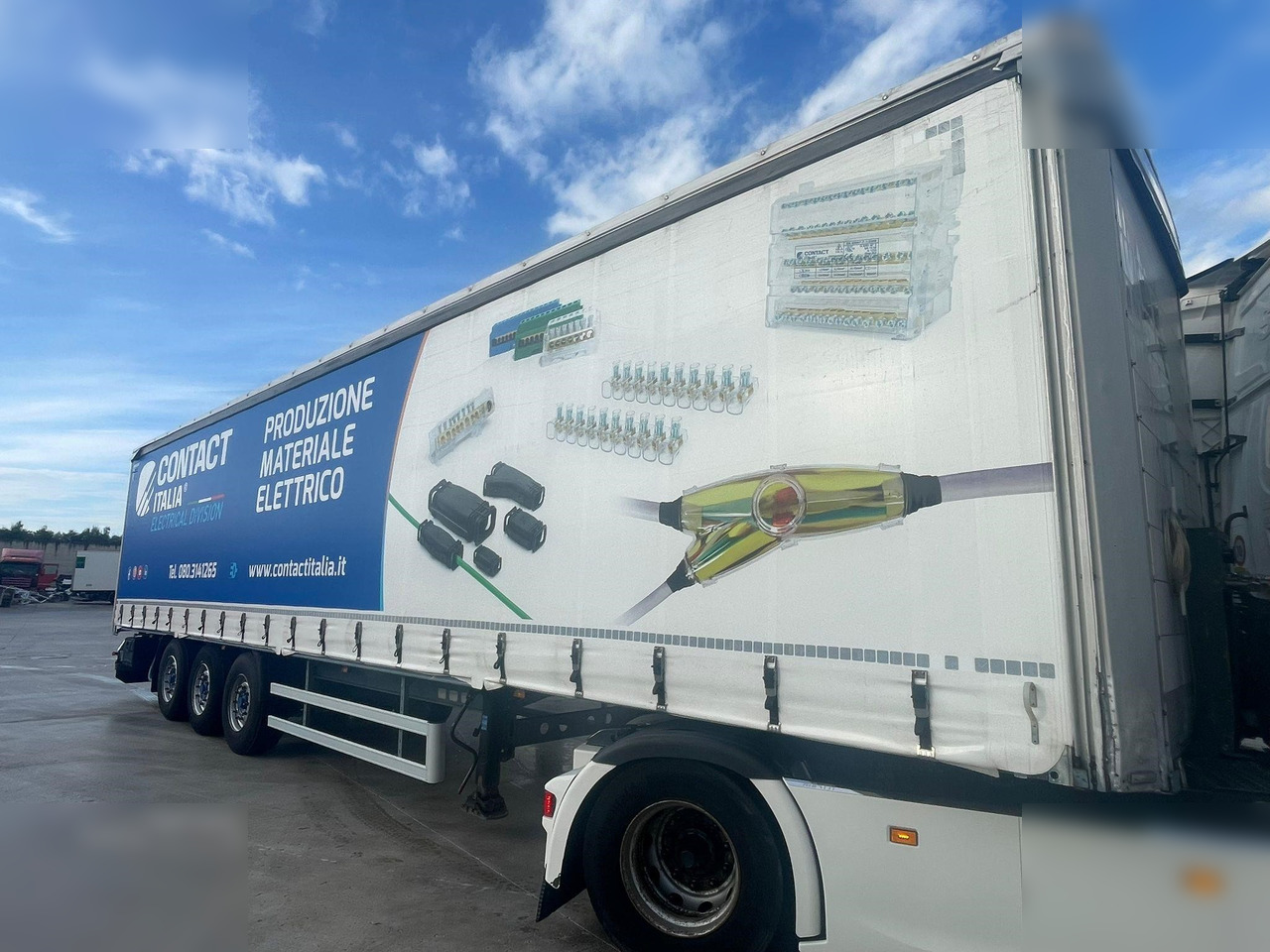 MERKER - Pressukapellipuoliperävaunu: kuva MERKER - Pressukapellipuoliperävaunu MERKER - Pressukapellipuoliperävaunu: kuva MERKER - Pressukapellipuoliperävaunu