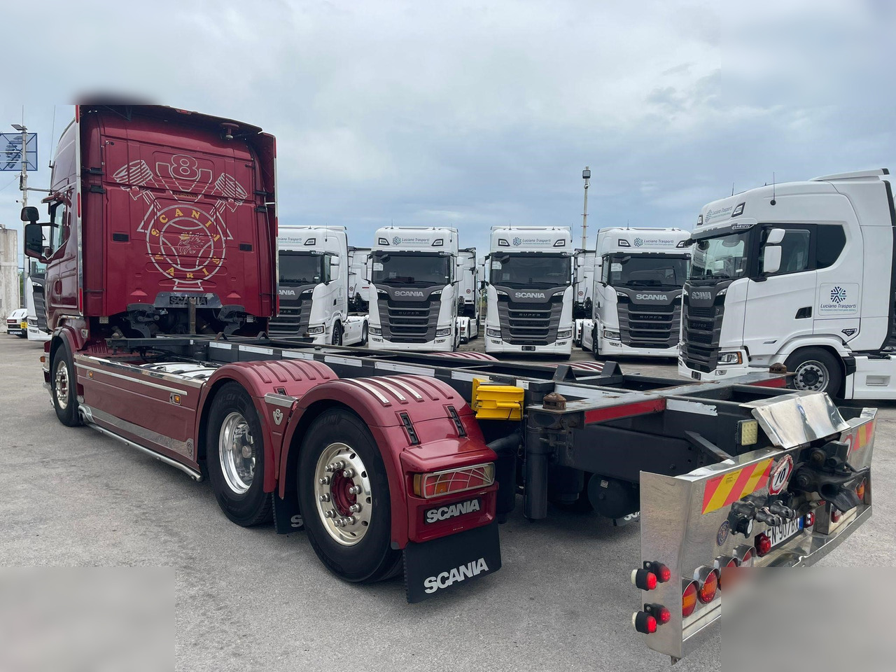 SCANIA R560 - Konttialus/ Vaihtokuormatilat kuorma-auto: kuva SCANIA R560 - Konttialus/ Vaihtokuormatilat kuorma-auto SCANIA R560 - Konttialus/ Vaihtokuormatilat kuorma-auto: kuva SCANIA R560 - Konttialus/ Vaihtokuormatilat kuorma-auto