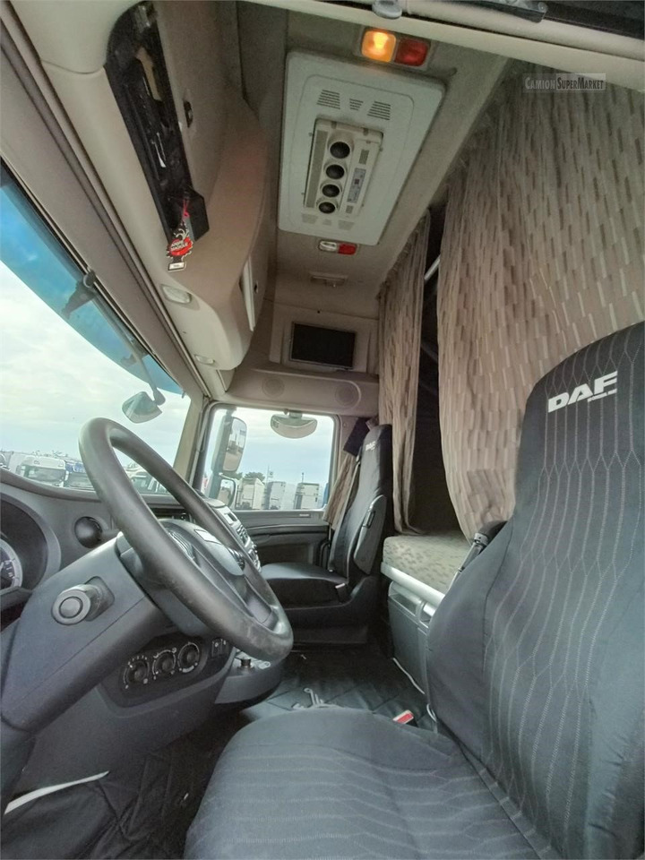 DAF XF510 - Vetopöytäauto: kuva DAF XF510 - Vetopöytäauto DAF XF510 - Vetopöytäauto: kuva DAF XF510 - Vetopöytäauto