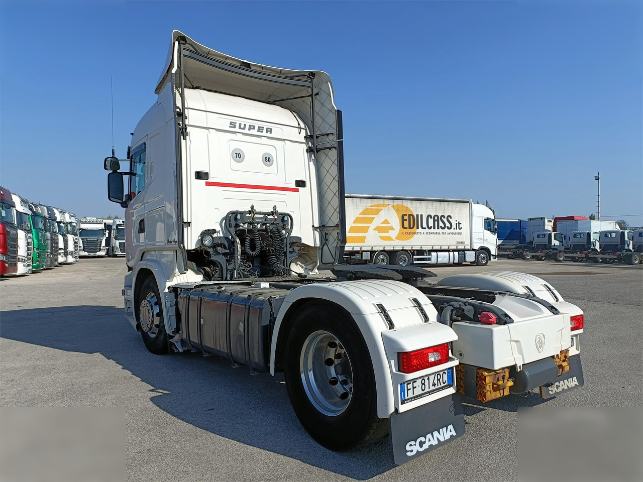 SCANIA R490 - Vetopöytäauto: kuva SCANIA R490 - Vetopöytäauto SCANIA R490 - Vetopöytäauto: kuva SCANIA R490 - Vetopöytäauto