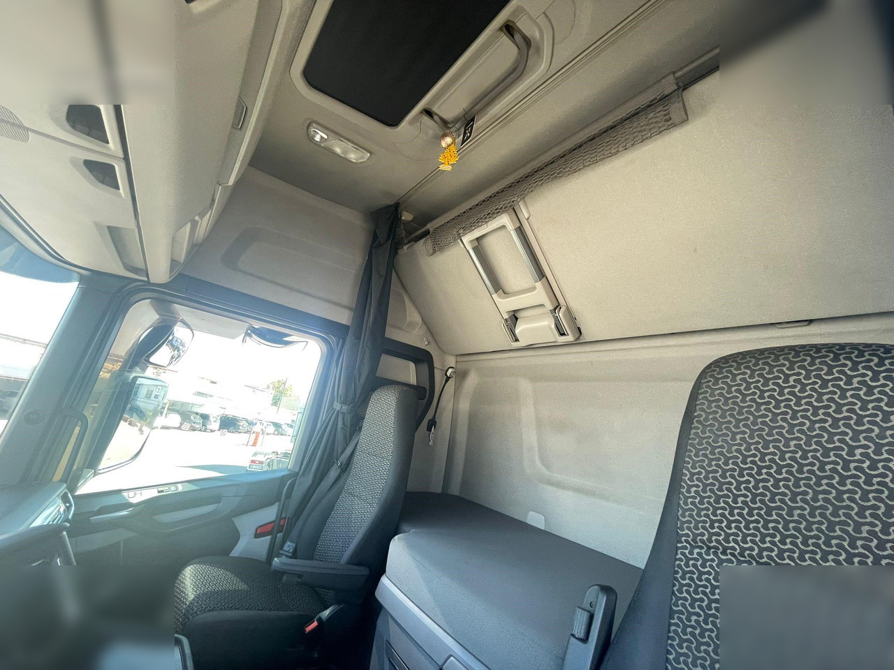 SCANIA S500 - Vetopöytäauto: kuva SCANIA S500 - Vetopöytäauto SCANIA S500 - Vetopöytäauto: kuva SCANIA S500 - Vetopöytäauto