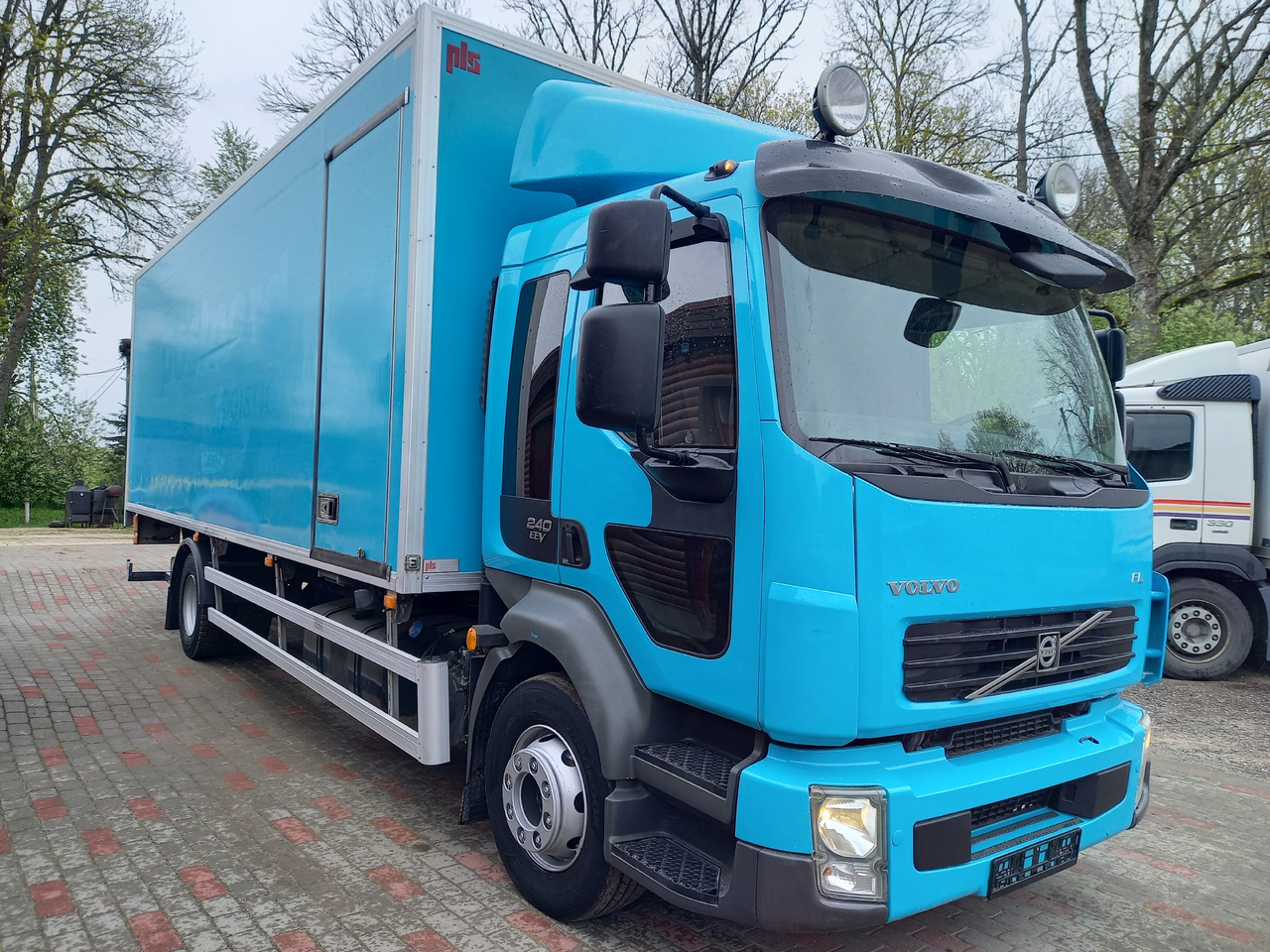 VOLVO FL, 4x2, 16000 KG. EEV - Umpikori kuorma-auto: kuva VOLVO FL, 4x2, 16000 KG. EEV - Umpikori kuorma-auto VOLVO FL, 4x2, 16000 KG. EEV - Umpikori kuorma-auto: kuva VOLVO FL, 4x2, 16000 KG. EEV - Umpikori kuorma-auto