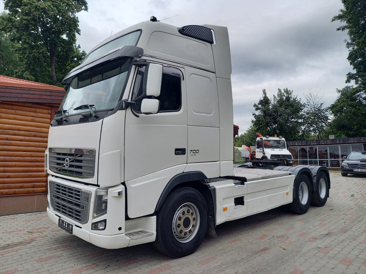 VOLVO FH 16, 6x4, 700, HÜDRAULIKA - Vetopöytäauto: kuva VOLVO FH 16, 6x4, 700, HÜDRAULIKA - Vetopöytäauto VOLVO FH 16, 6x4, 700, HÜDRAULIKA - Vetopöytäauto: kuva VOLVO FH 16, 6x4, 700, HÜDRAULIKA - Vetopöytäauto