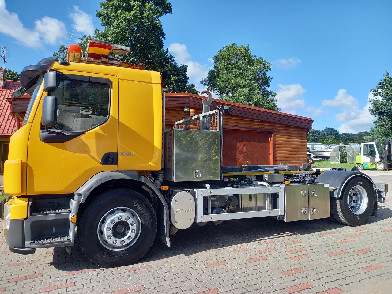 Volvo FE 280, 4x2, Hooklift - Koukkulava kuorma-auto: kuva Volvo FE 280, 4x2, Hooklift - Koukkulava kuorma-auto Volvo FE 280, 4x2, Hooklift - Koukkulava kuorma-auto: kuva Volvo FE 280, 4x2, Hooklift - Koukkulava kuorma-auto
