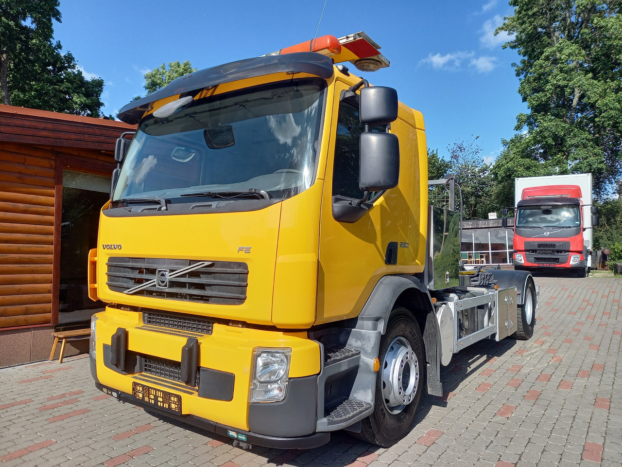Volvo FE 280, 4x2, Hooklift - Koukkulava kuorma-auto: kuva Volvo FE 280, 4x2, Hooklift - Koukkulava kuorma-auto Volvo FE 280, 4x2, Hooklift - Koukkulava kuorma-auto: kuva Volvo FE 280, 4x2, Hooklift - Koukkulava kuorma-auto